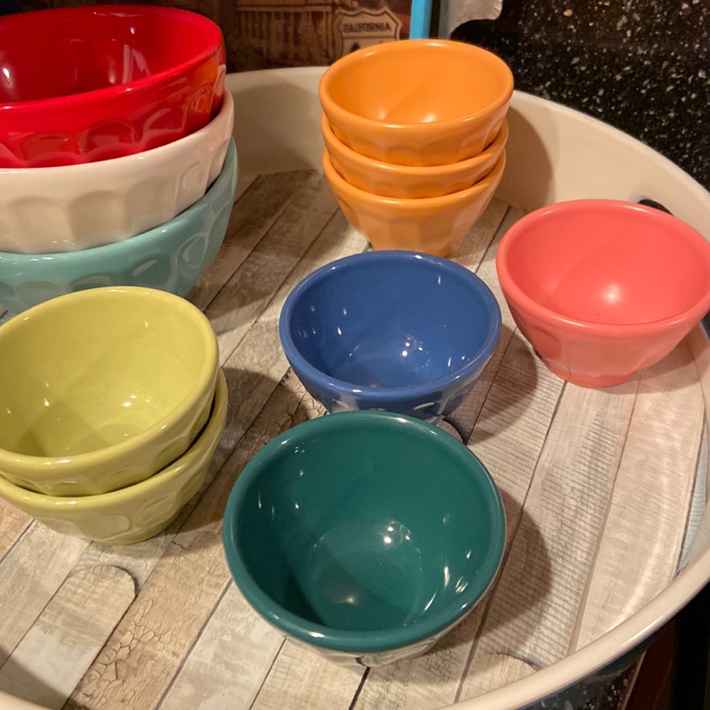 Anthropologie colorful mini bowls (8)